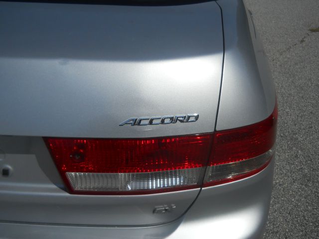 Honda Accord 2003 photo 1