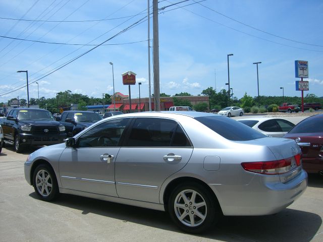 Honda Accord 2003 photo 1