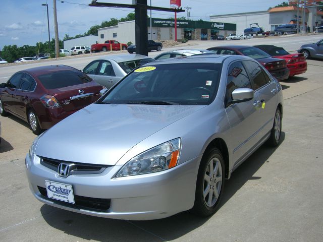 Honda Accord 2003 photo 2