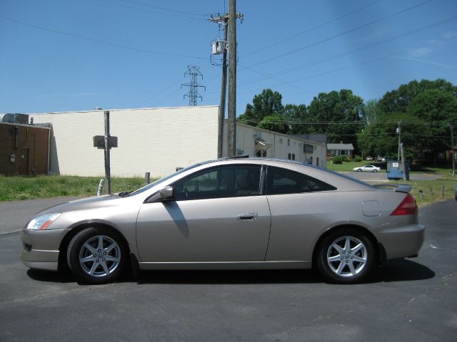 Honda Accord 2003 photo 1