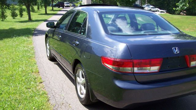 Honda Accord 2003 photo 2