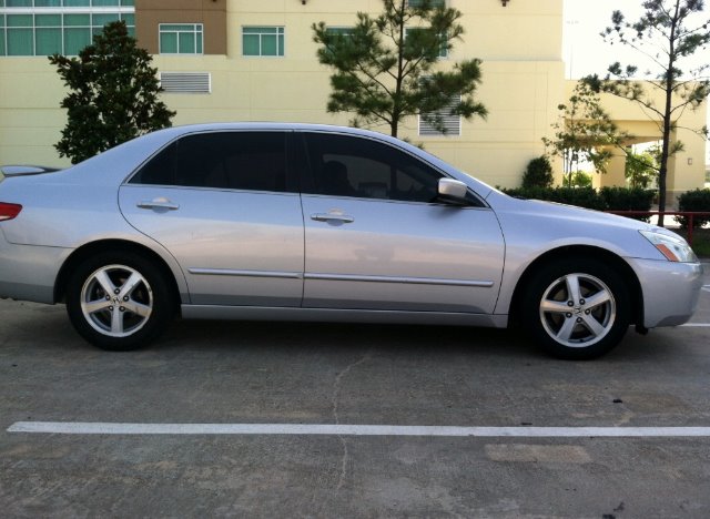 Honda Accord 2003 photo 7