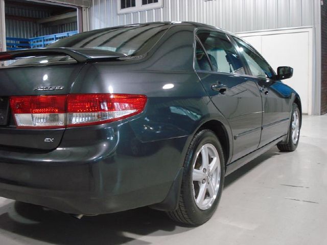 Honda Accord 2003 photo 4