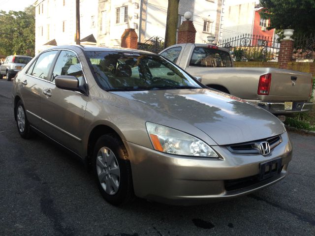 Honda Accord 2dr Reg Cab 120.5 WB Sedan