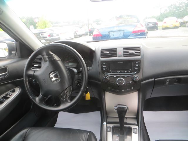 Honda Accord 2003 photo 3