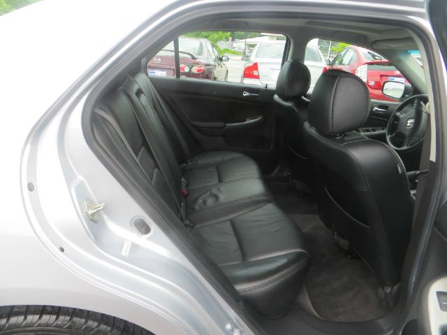 Honda Accord 2003 photo 6