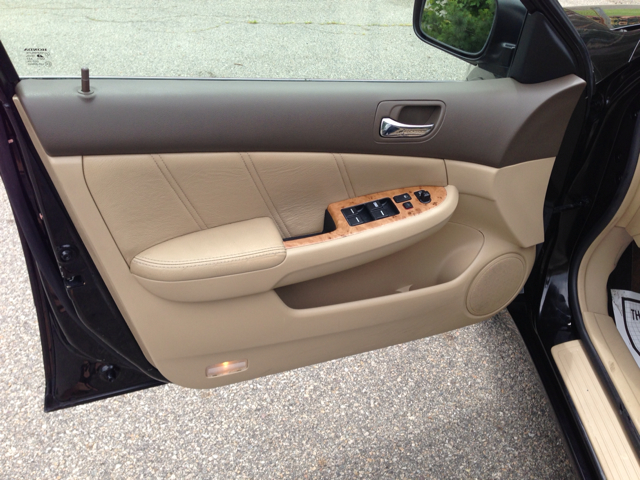 Honda Accord 2003 photo 16