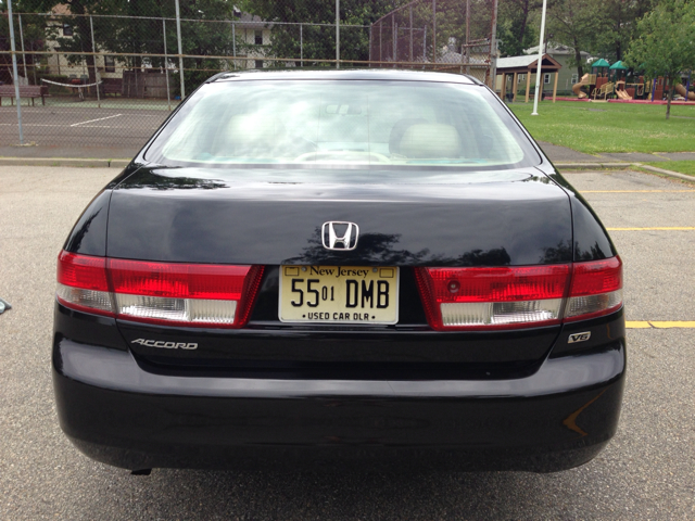 Honda Accord 2003 photo 2