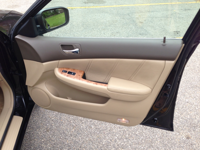 Honda Accord 2003 photo 3