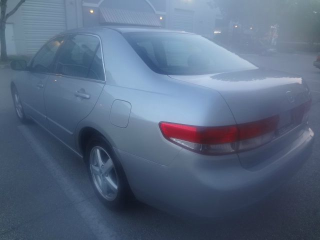 Honda Accord 2003 photo 2