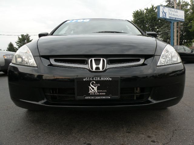 Honda Accord 2003 photo 2