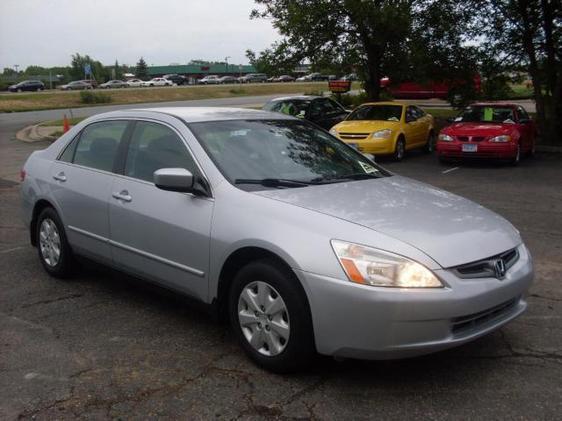 Honda Accord 2003 photo 2