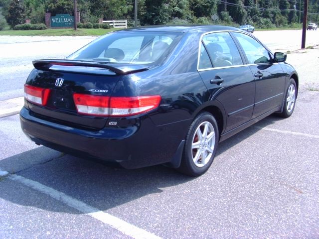 Honda Accord 2003 photo 2