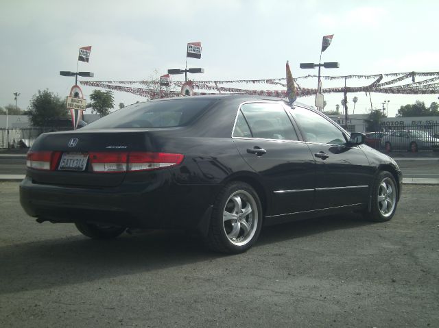 Honda Accord 4WD Ext Cab 134.0 SLE2 Sedan