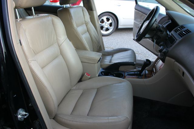 Honda Accord 2003 photo 17