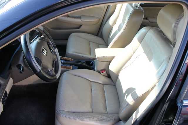 Honda Accord 2003 photo 20