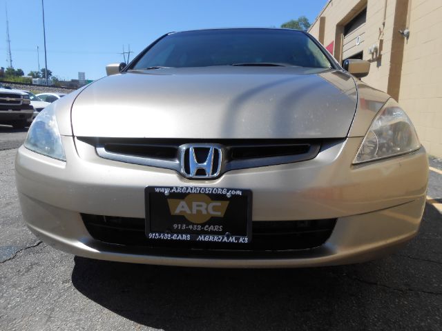 Honda Accord 2003 photo 3