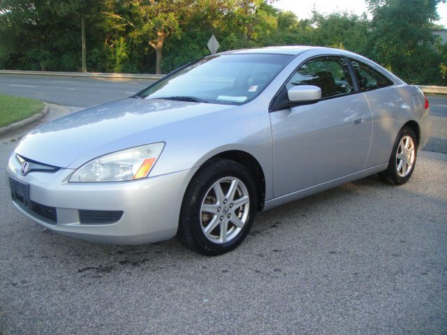 Honda Accord 2003 photo 2