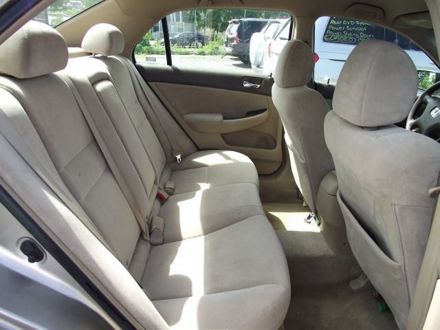 Honda Accord 2003 photo 4