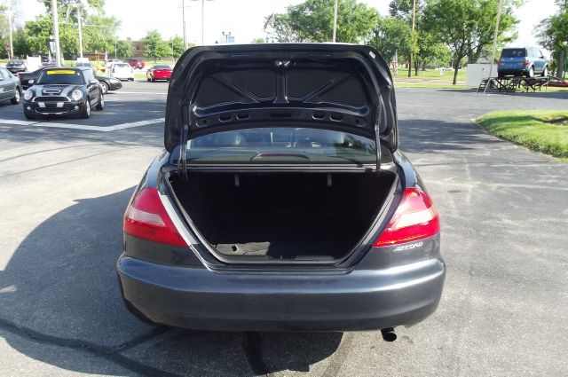 Honda Accord 2003 photo 2