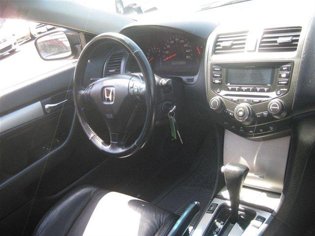 Honda Accord 2003 photo 11