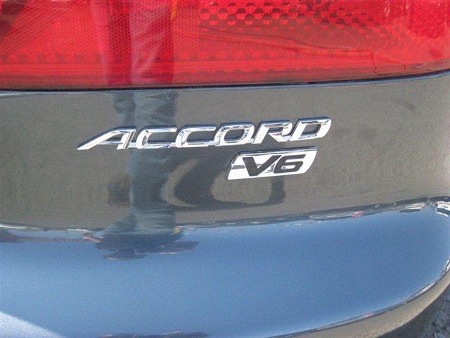 Honda Accord 2003 photo 9