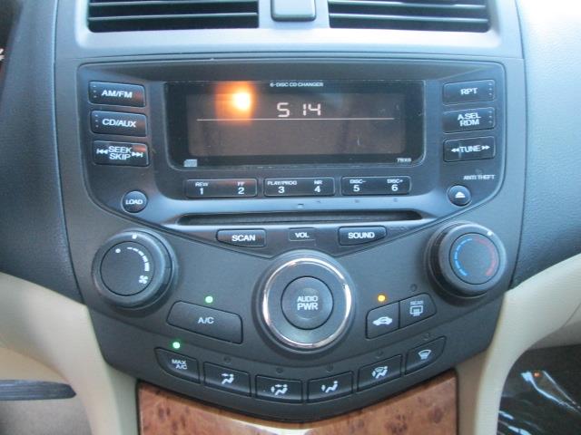 Honda Accord 2003 photo 14