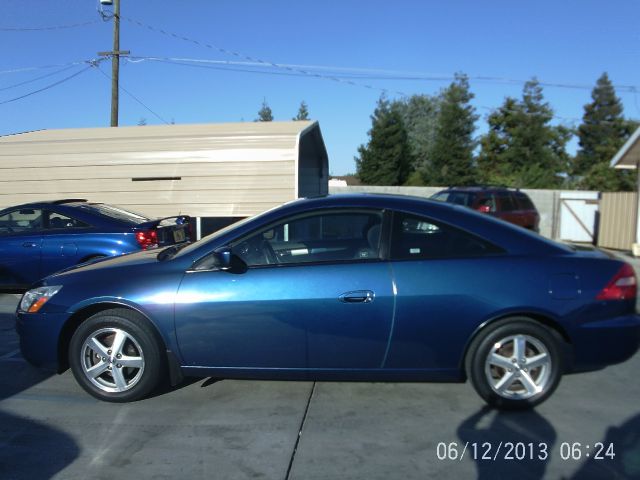 Honda Accord 2003 photo 2