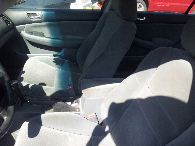 Honda Accord 2003 photo 1