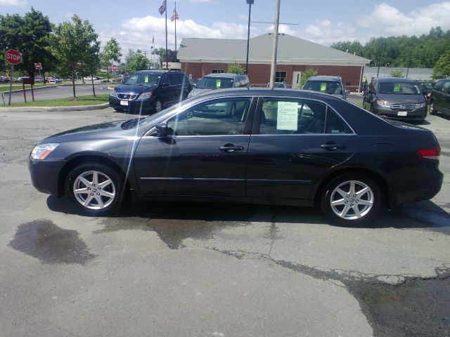 Honda Accord 2003 photo 1