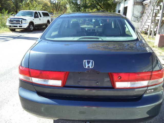 Honda Accord 2003 photo 2