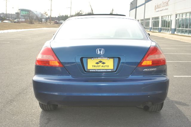 Honda Accord 2003 photo 3