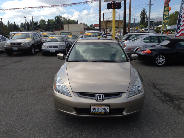 Honda Accord 2003 photo 2