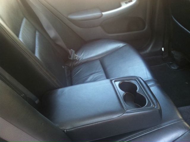 Honda Accord 4WD Ext Cab 134.0 SLE2 Sedan