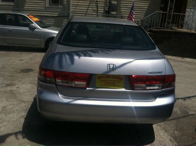 Honda Accord 2003 photo 5