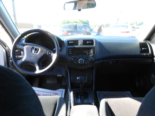 Honda Accord 2003 photo 1