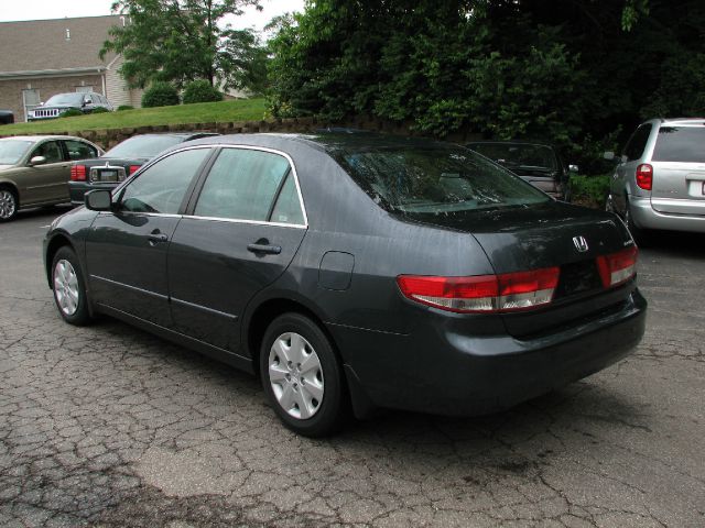 Honda Accord 2003 photo 2