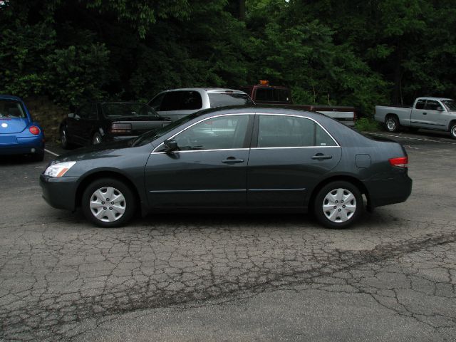 Honda Accord 2003 photo 4