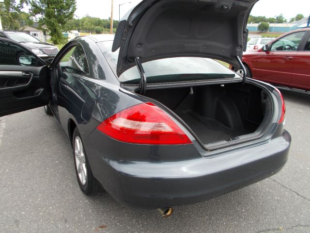 Honda Accord 2003 photo 1