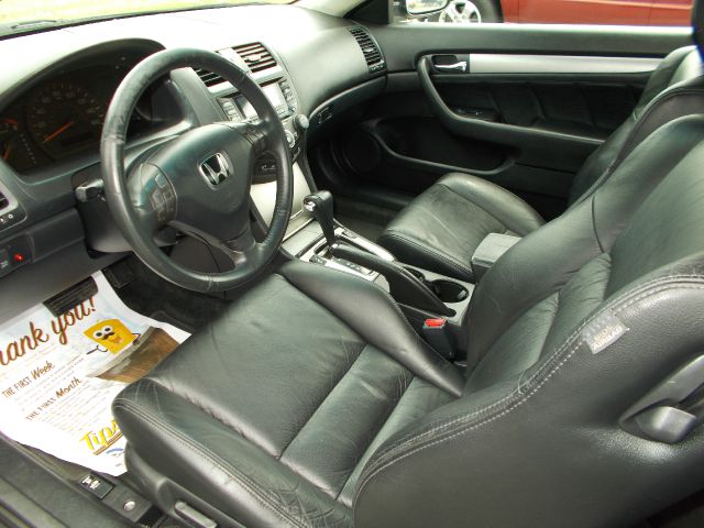 Honda Accord 2003 photo 8