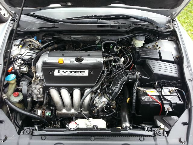 Honda Accord 2dr Reg Cab 120.5 WB Coupe