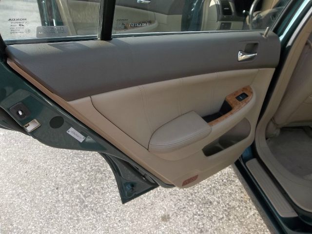 Honda Accord 2003 photo 29