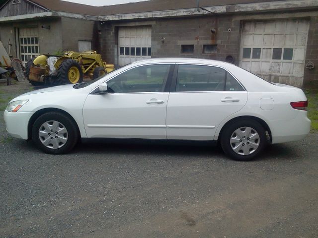 Honda Accord 2003 photo 2