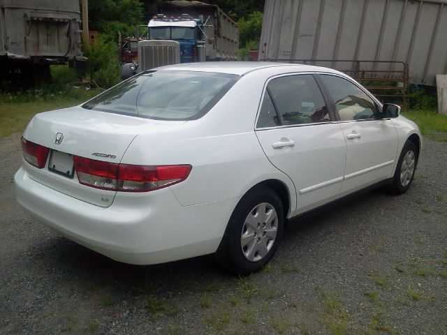 Honda Accord 2003 photo 3