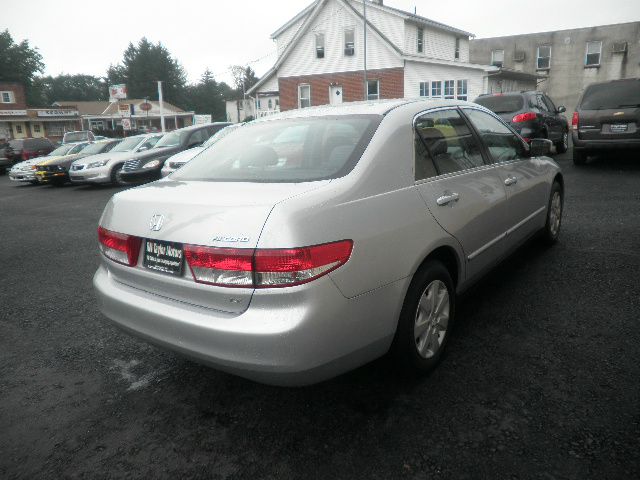 Honda Accord 2dr Reg Cab 120.5 WB Sedan