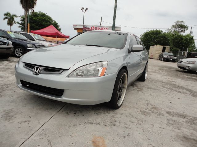 Honda Accord 2003 photo 18