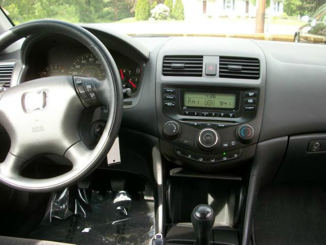Honda Accord 2003 photo 13