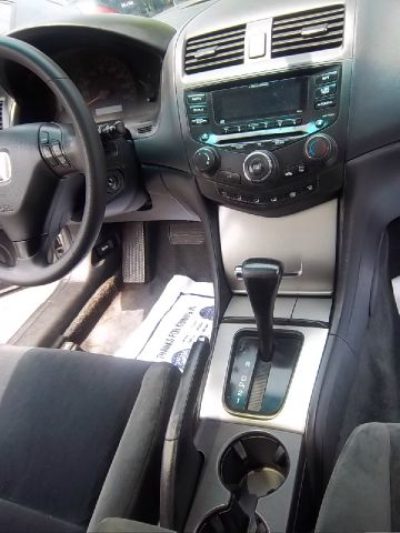 Honda Accord 2003 photo 15