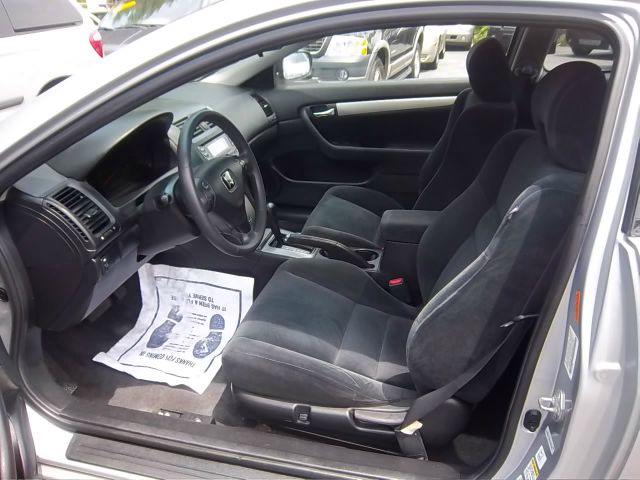 Honda Accord 2003 photo 18