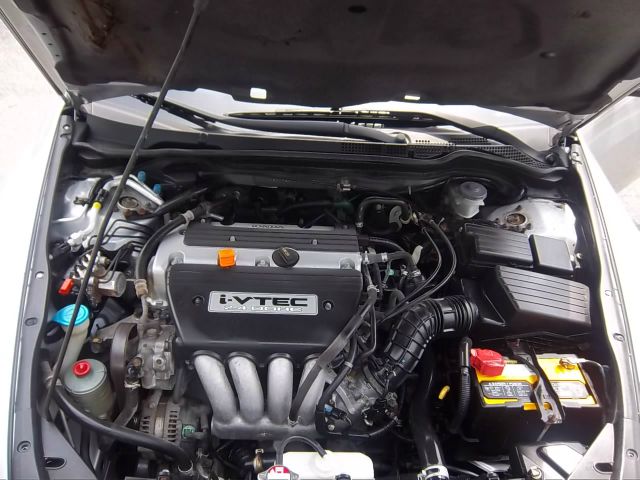 Honda Accord 2003 photo 2